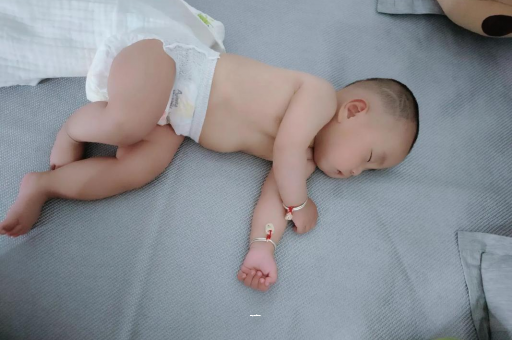 正定宝宝发烧可以吹空调吗